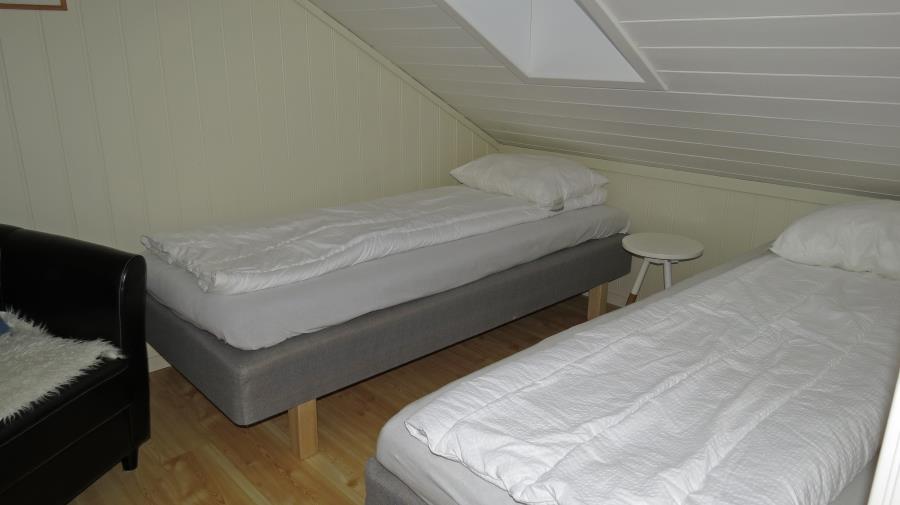 Schlafzimmer 5 mit 2 Einzelbette, als Doppelbett stellbar