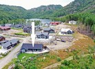 Blick vom Fjord zum Haus