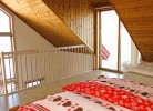 offener Loft mit mit 3 Betten