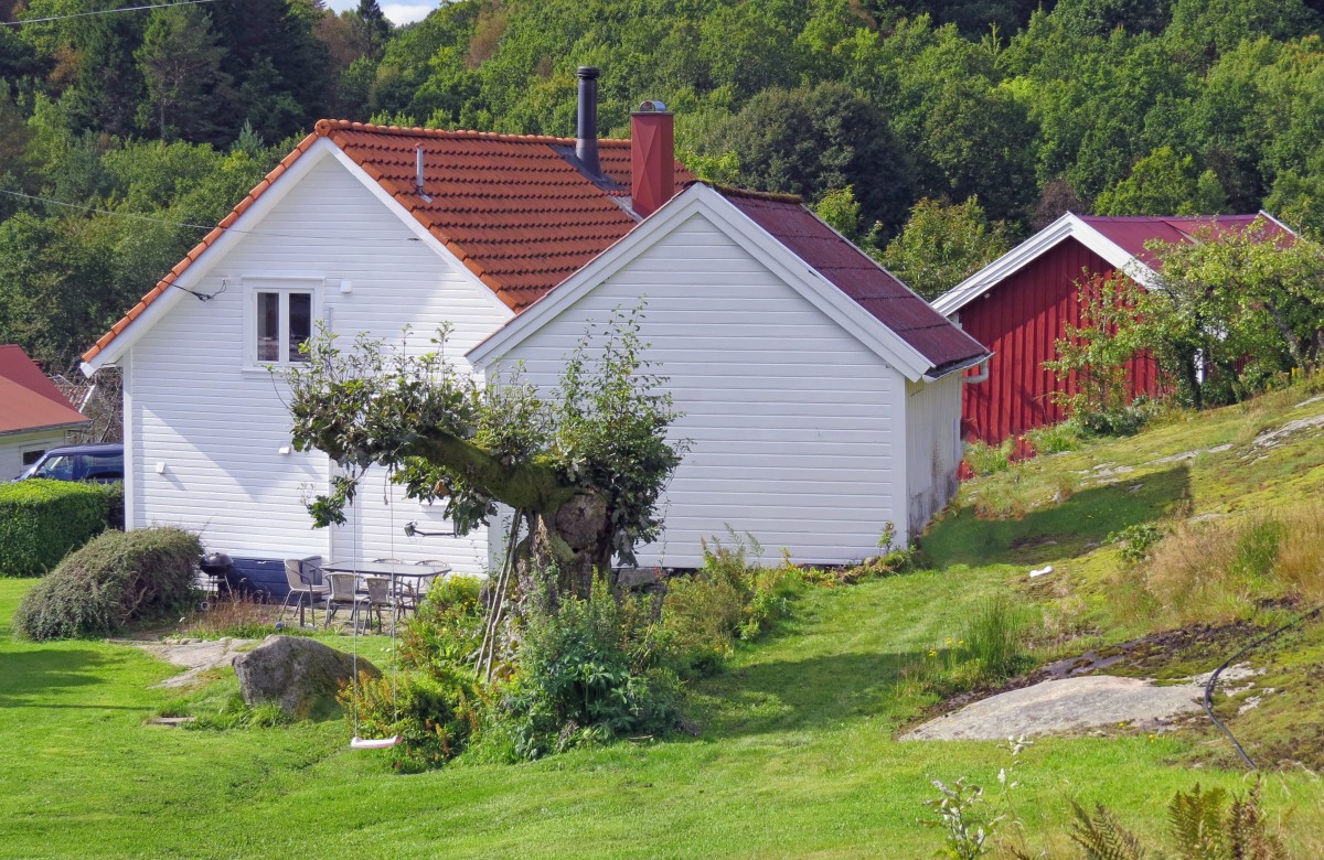 Ferienhaus Viga bei Farsund, großes Gartengrundstück