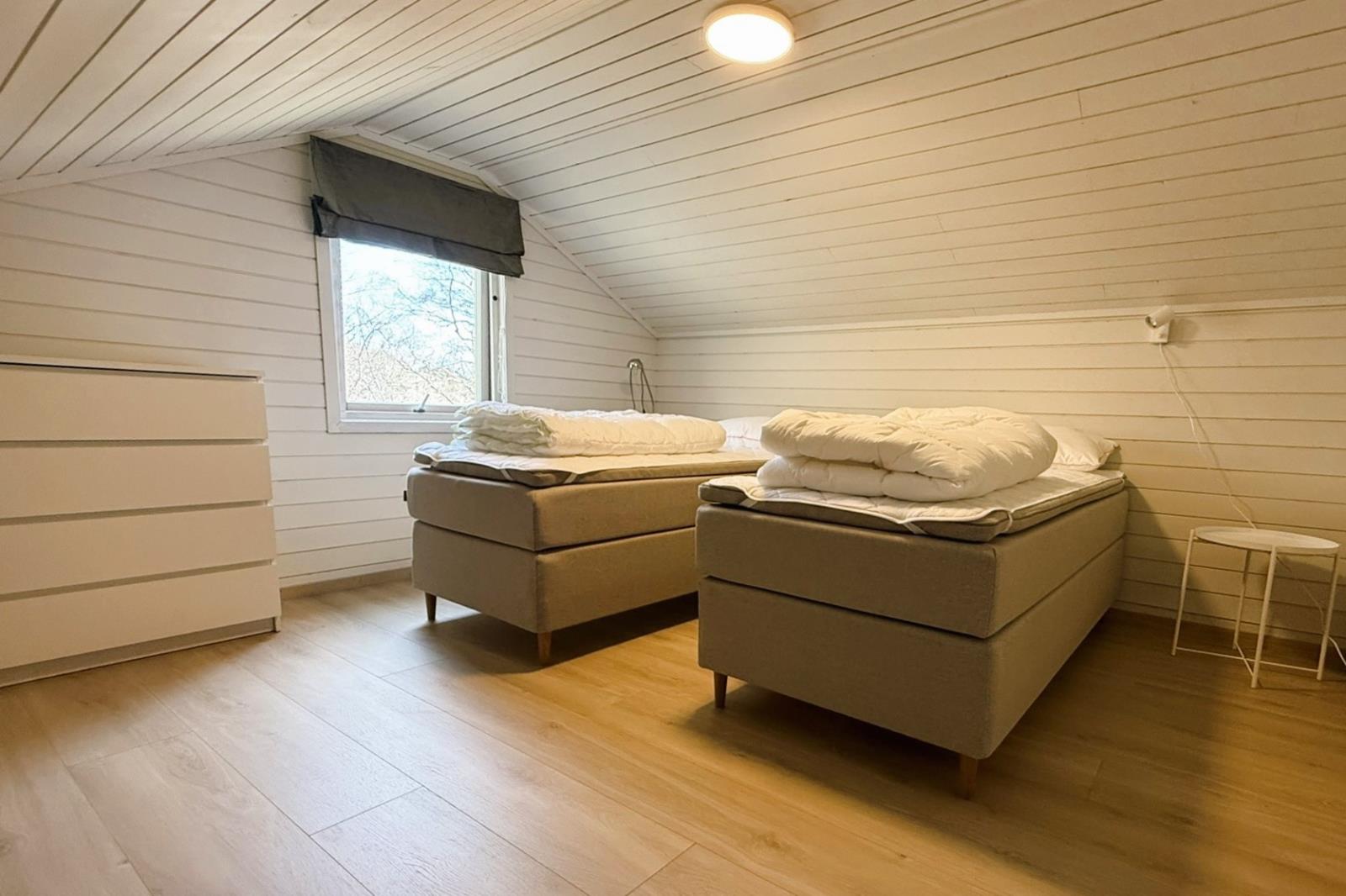 Schlafzimmer 4