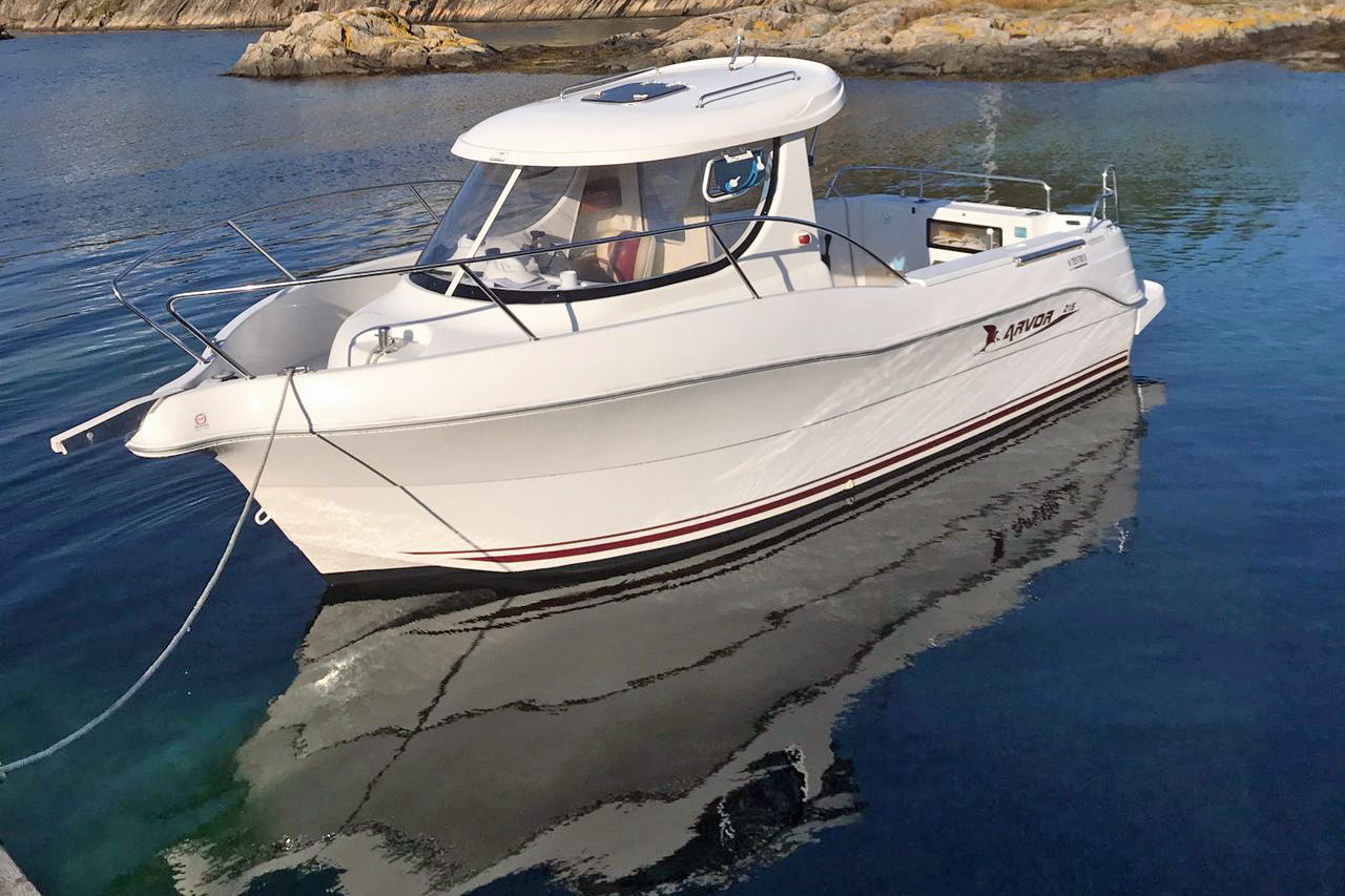 Inksuive: Pilothouse Arvor 215 