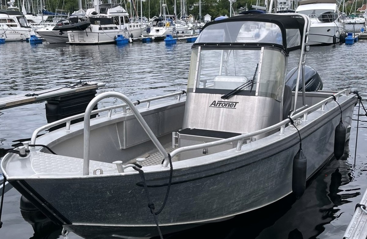 Extraboot Arronet 23.5 SP, ca. 24 Fuß Aluminium, 150 PS Yamaha in Borhaug
