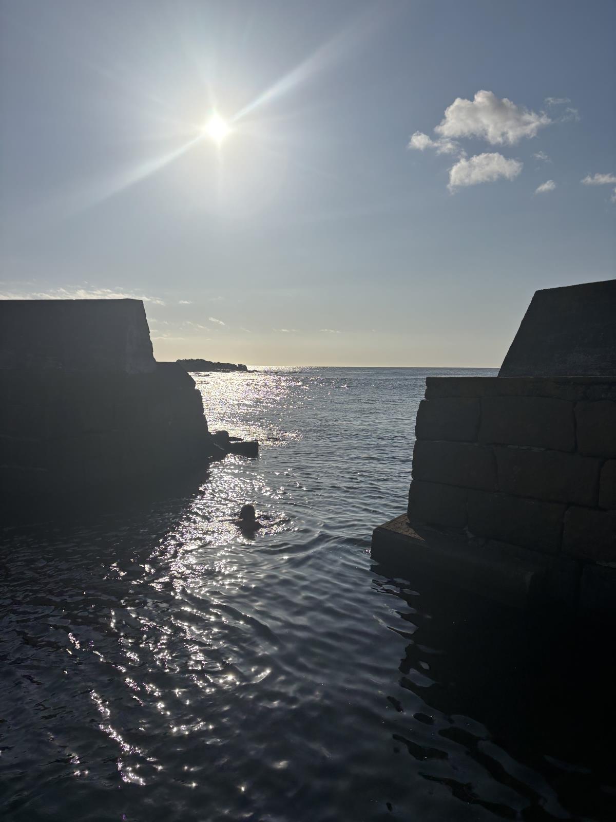 Baden im Meer bei Jölle