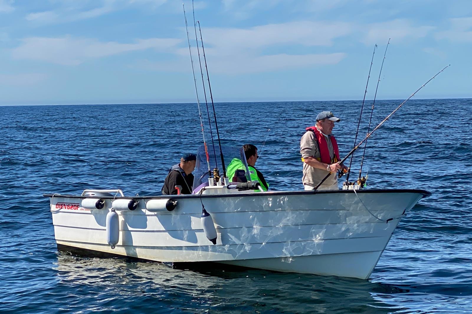 Oien 620F mit 50 PS, mit Kartenplotter - Echolot Lorwance Elite 9 Zoll