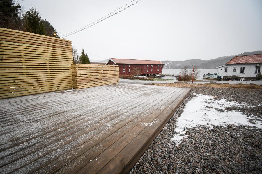 neue eigene Terrasse mit Blick zum Fjord