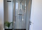 Dusch-Badezimmer 2 im OG