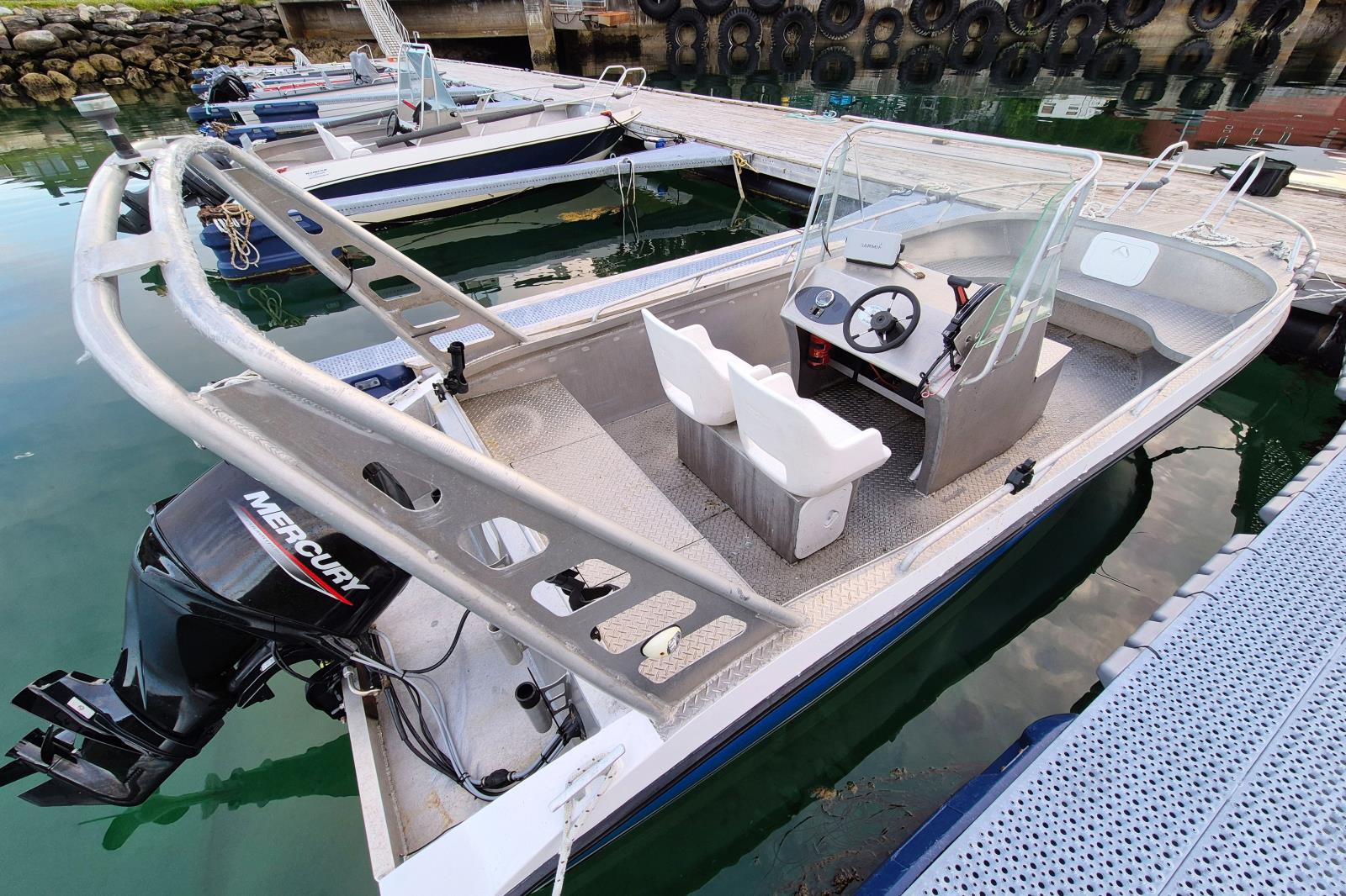 Inklusive Aluboot, für 4 Angler gut geeignet