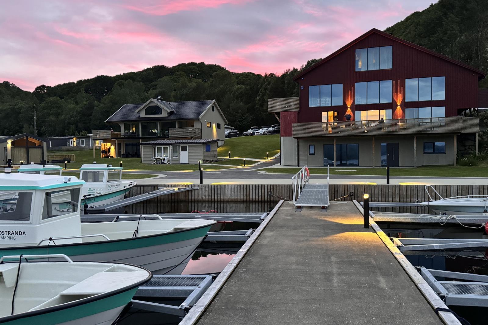 Last Minute 20 %: Farsund - Borhaug - Nordstranda - Frühlingserwachen, Angeln und Familienurlaub