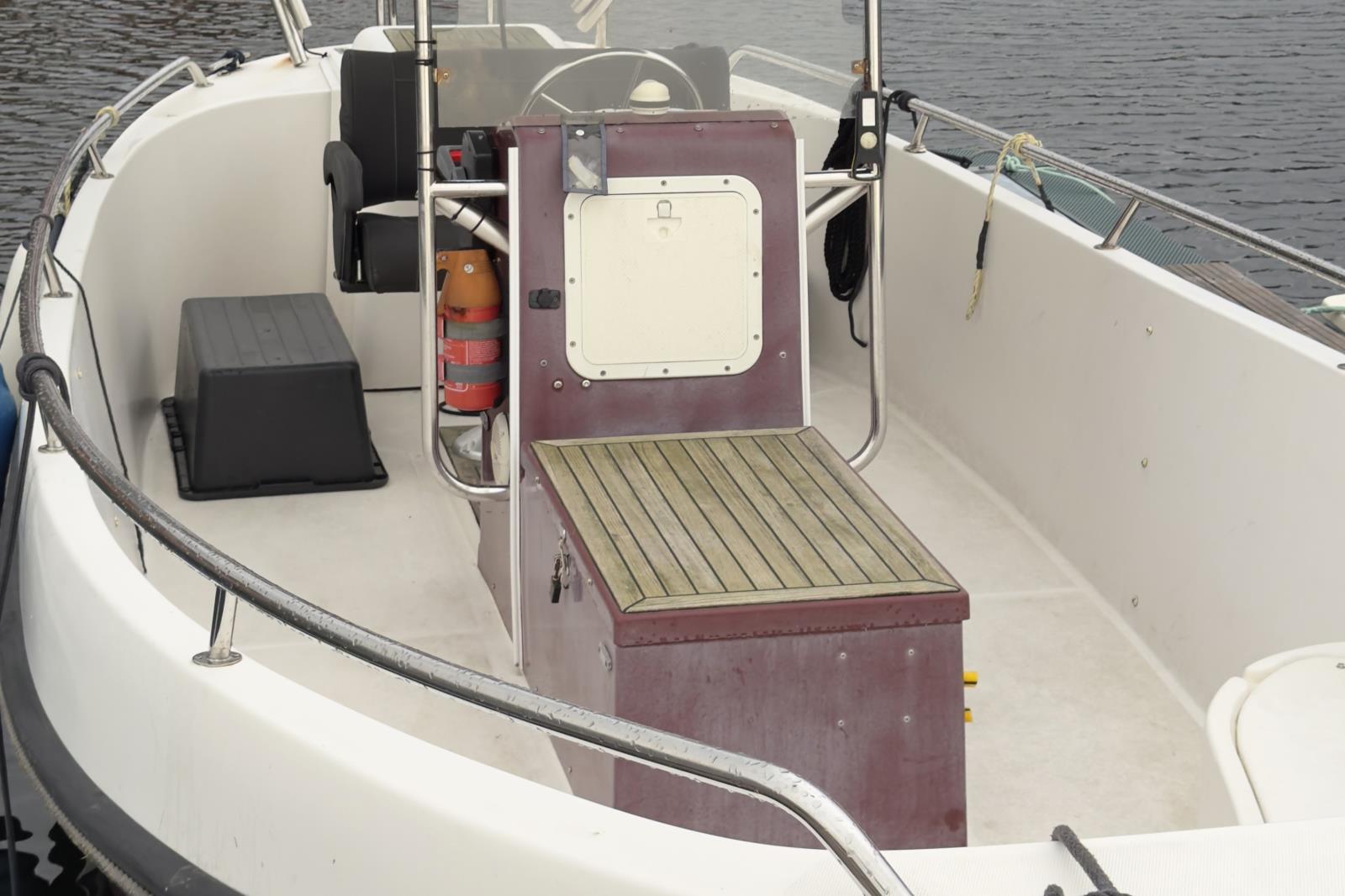 Führerscheinfreies Mietboot Nordan Fish 21 ft. mit 20 PS, Plotter-Echolot