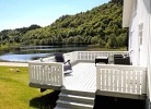 Blick auf den See vor dem Haus
