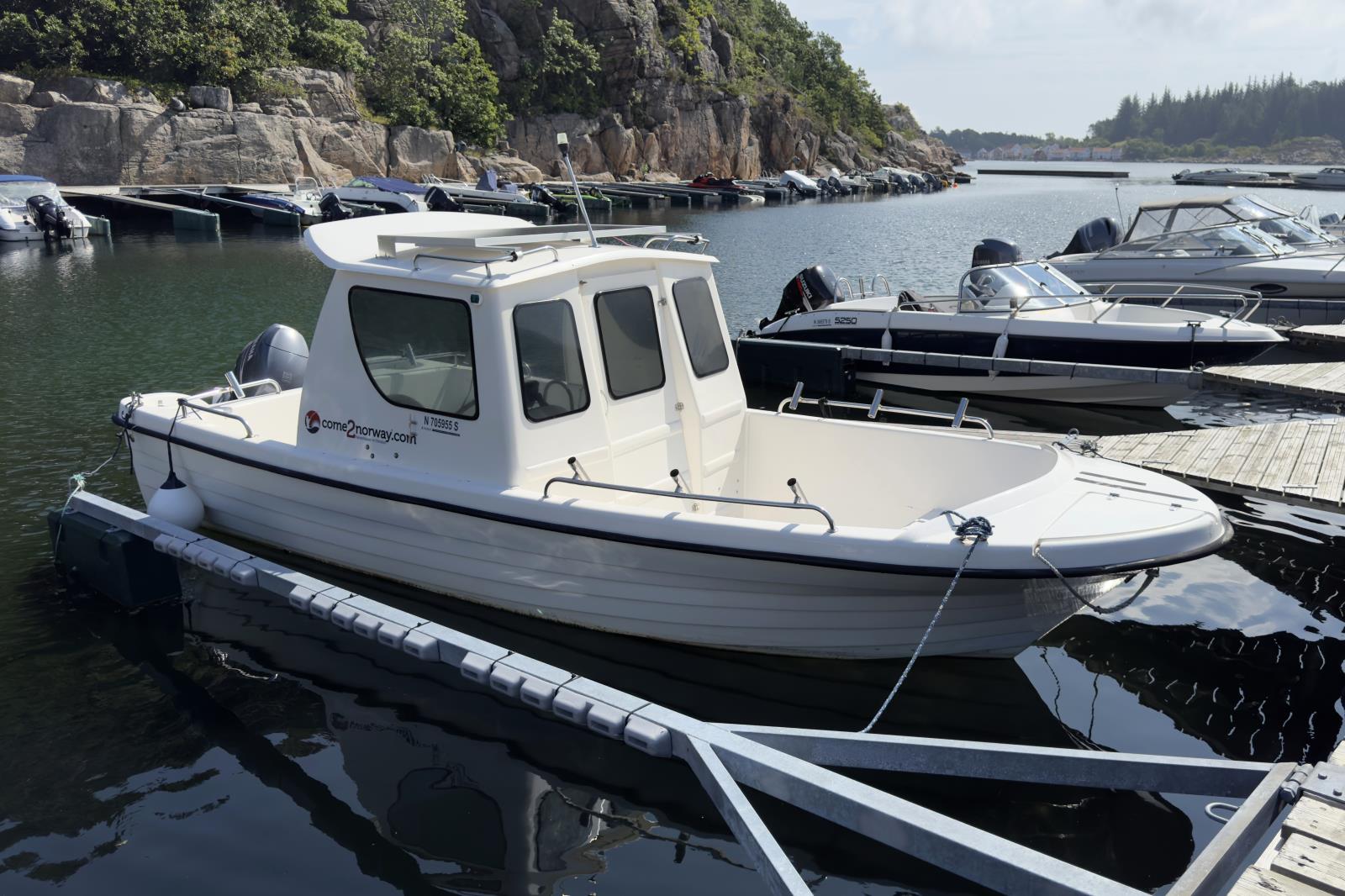 Ferienhaus Monas Lussevika, hier das KMietboot G620, 60 PS