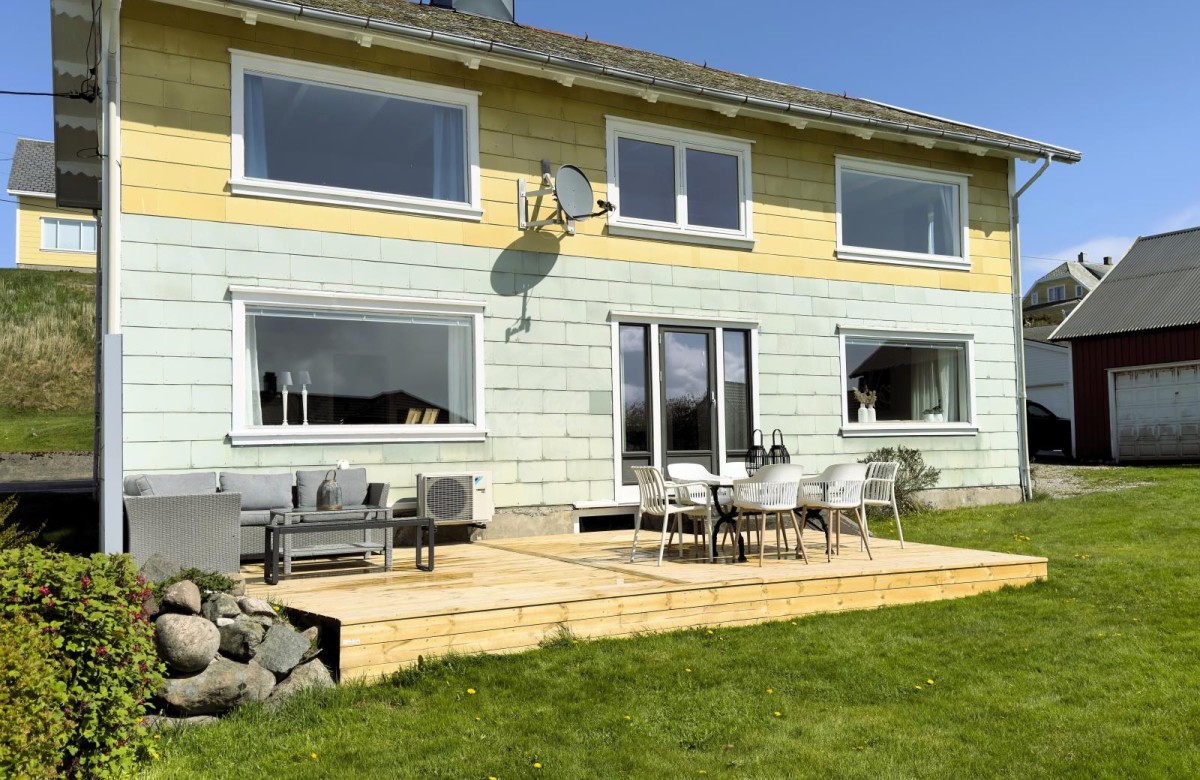 Ferienhaus Solbris Borhaug 04-2025 - neue Terrasse