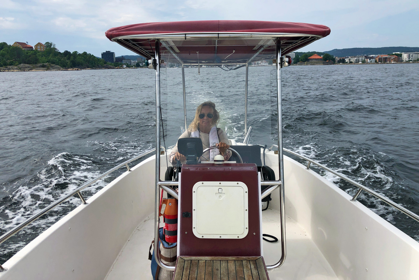 Führerscheinfreies Mietboot Nordan Fish 21 ft. mit 20 PS, Plotter-Echolot