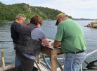 Fischreinigung u. fließend Wasser am Boot