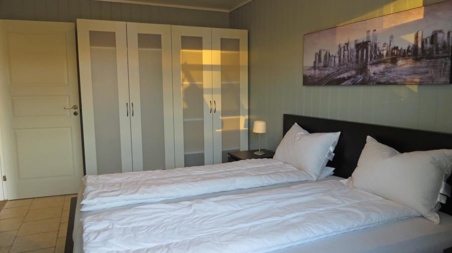 SZ 1 mit 180 cm Doppelbett im Erdgeschoss