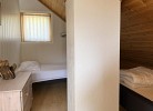 2 Schlafzimmer mit jeweils 2 Einzel-Betten im OG 