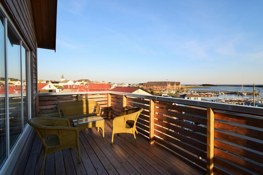 der große Balkon mit Meerblick