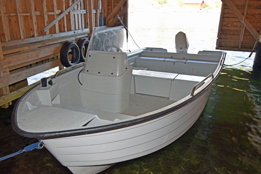 Bootshaus mit Inklusivboot Sting 535 PRO, 50 PS