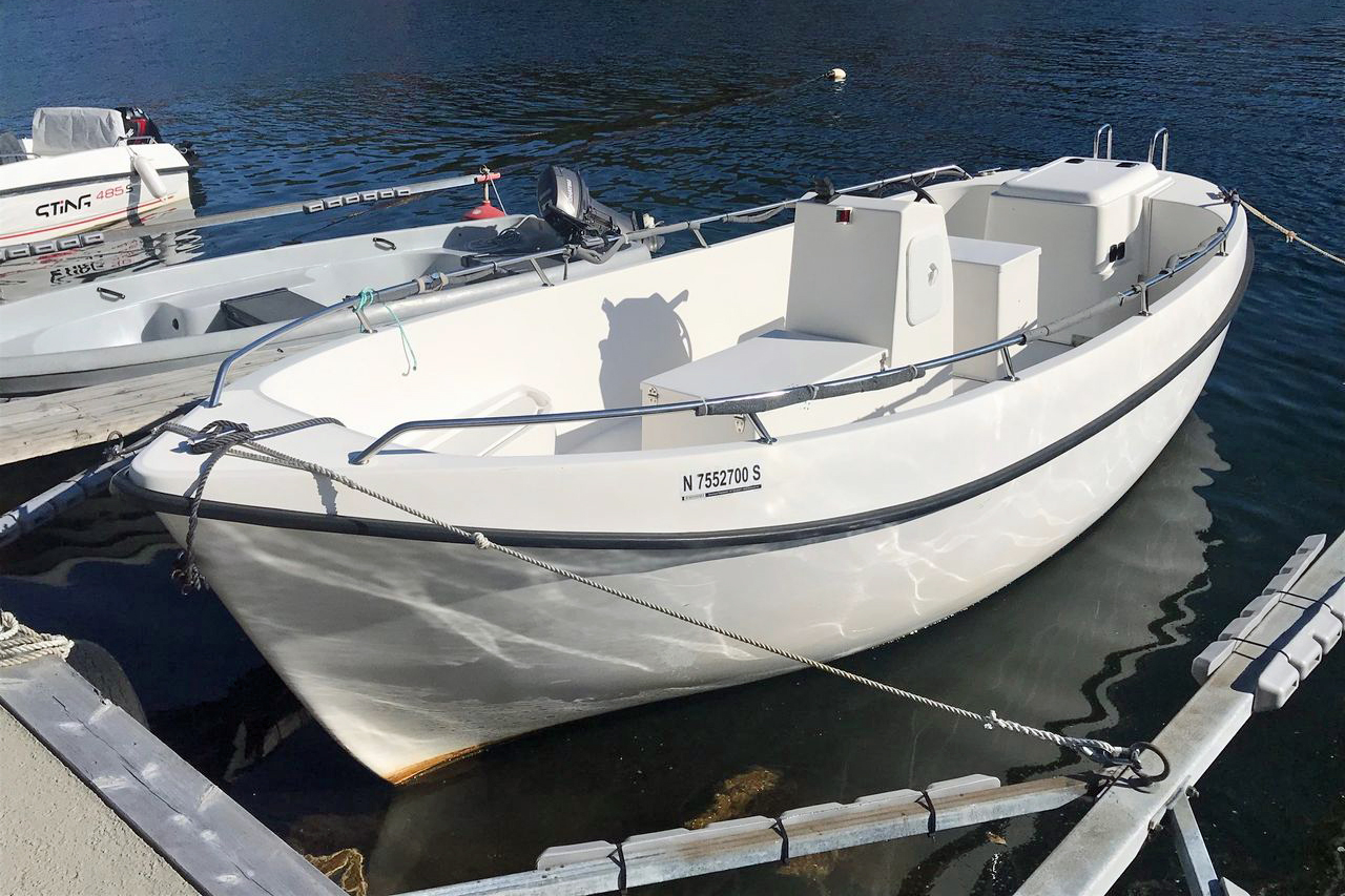 21 ft. Inklusivboot Nordan zum Ferienhaus Naversund