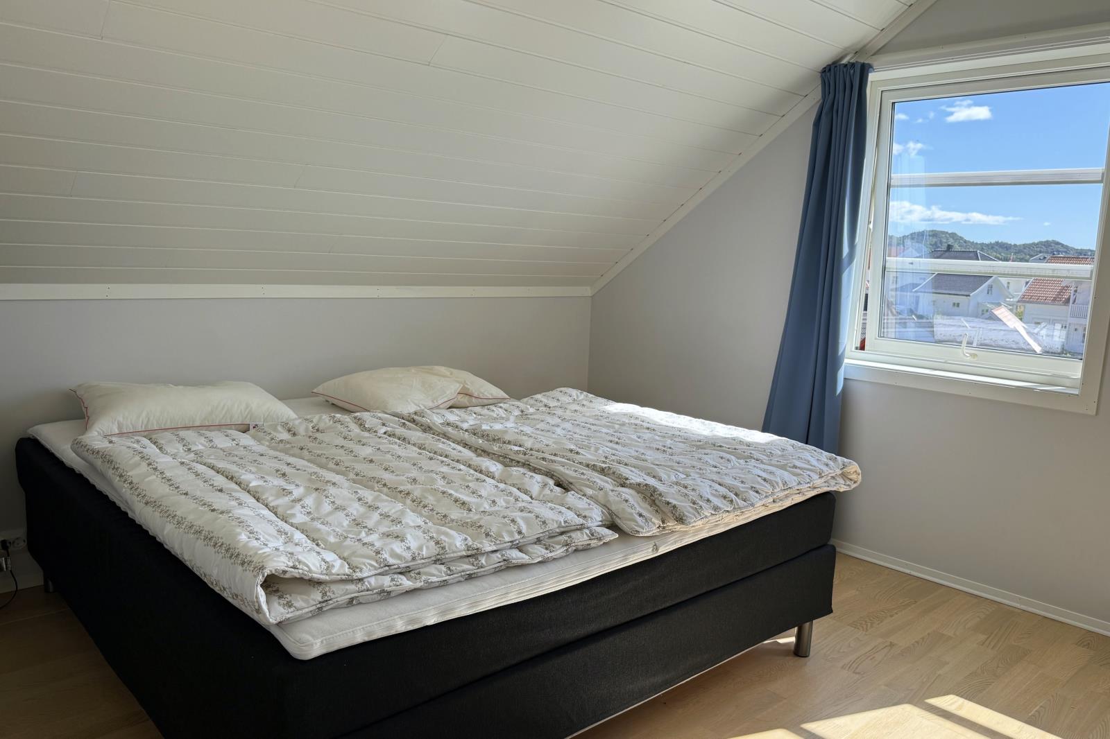 Schlafzimmer 2
