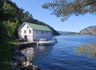 das benachbarte Ferienhaus Bolshus, das Domizil für Angler in Flekkefjord
