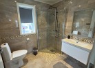 Bad Nr. 2 mit Dusche u. WC