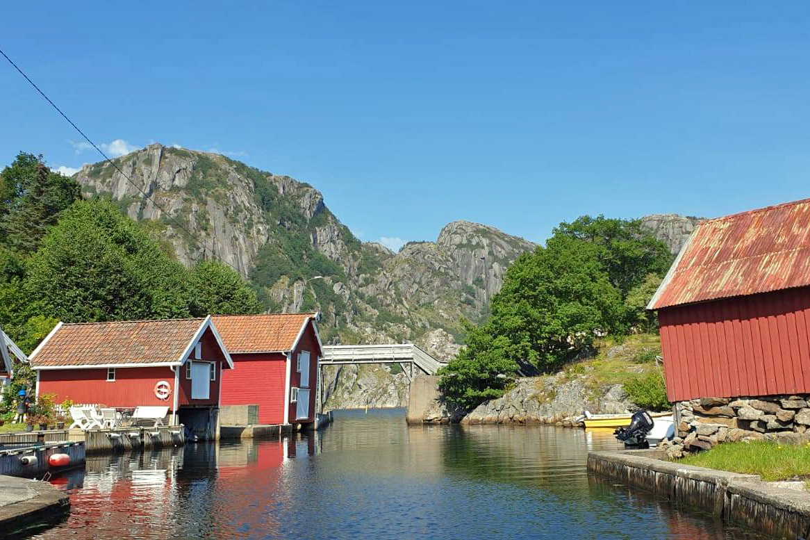 Eie Kanal zum Hidrasund