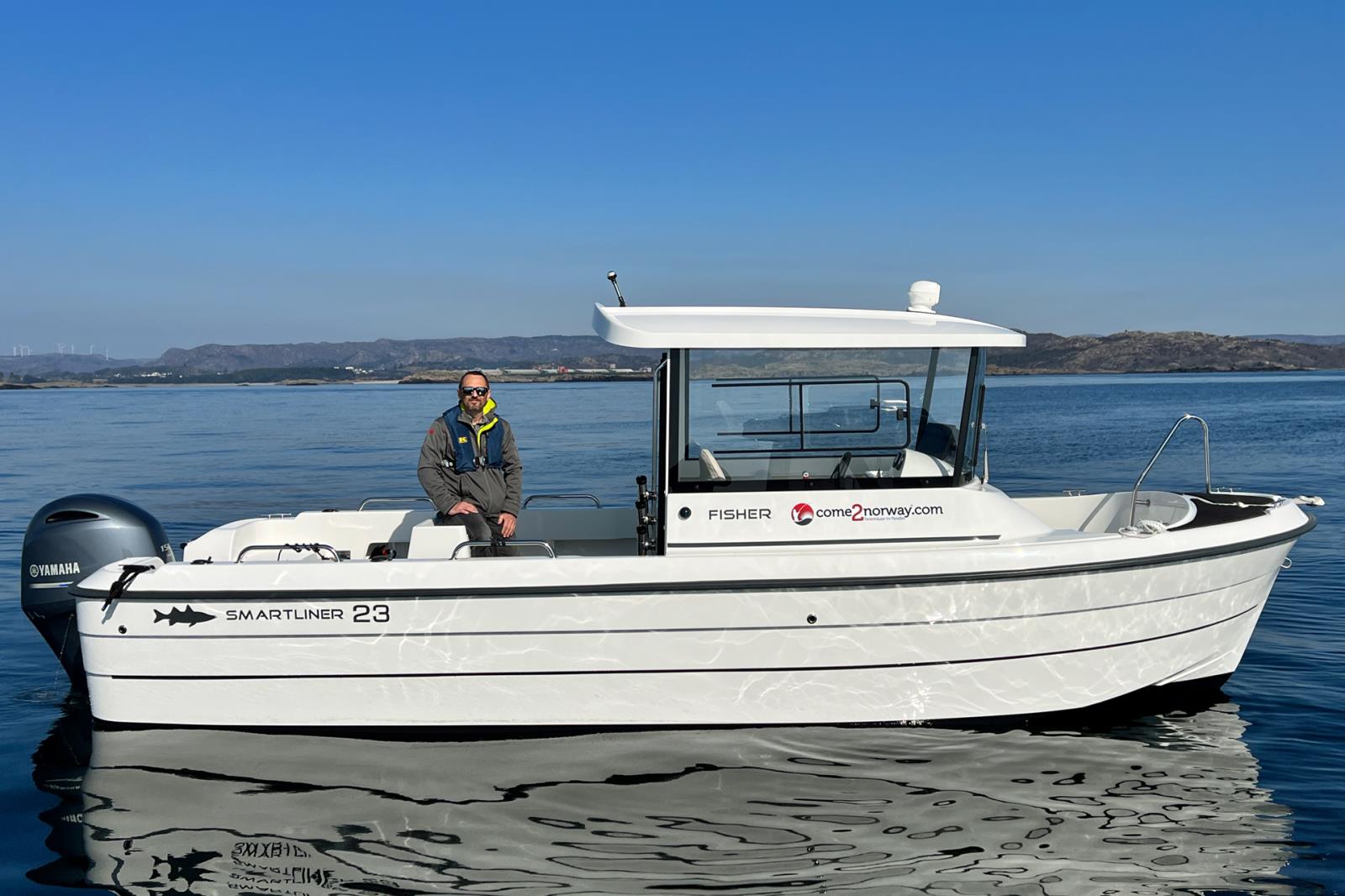 eines unserer 23 Fuß Smartliner Fisher, 150 PS