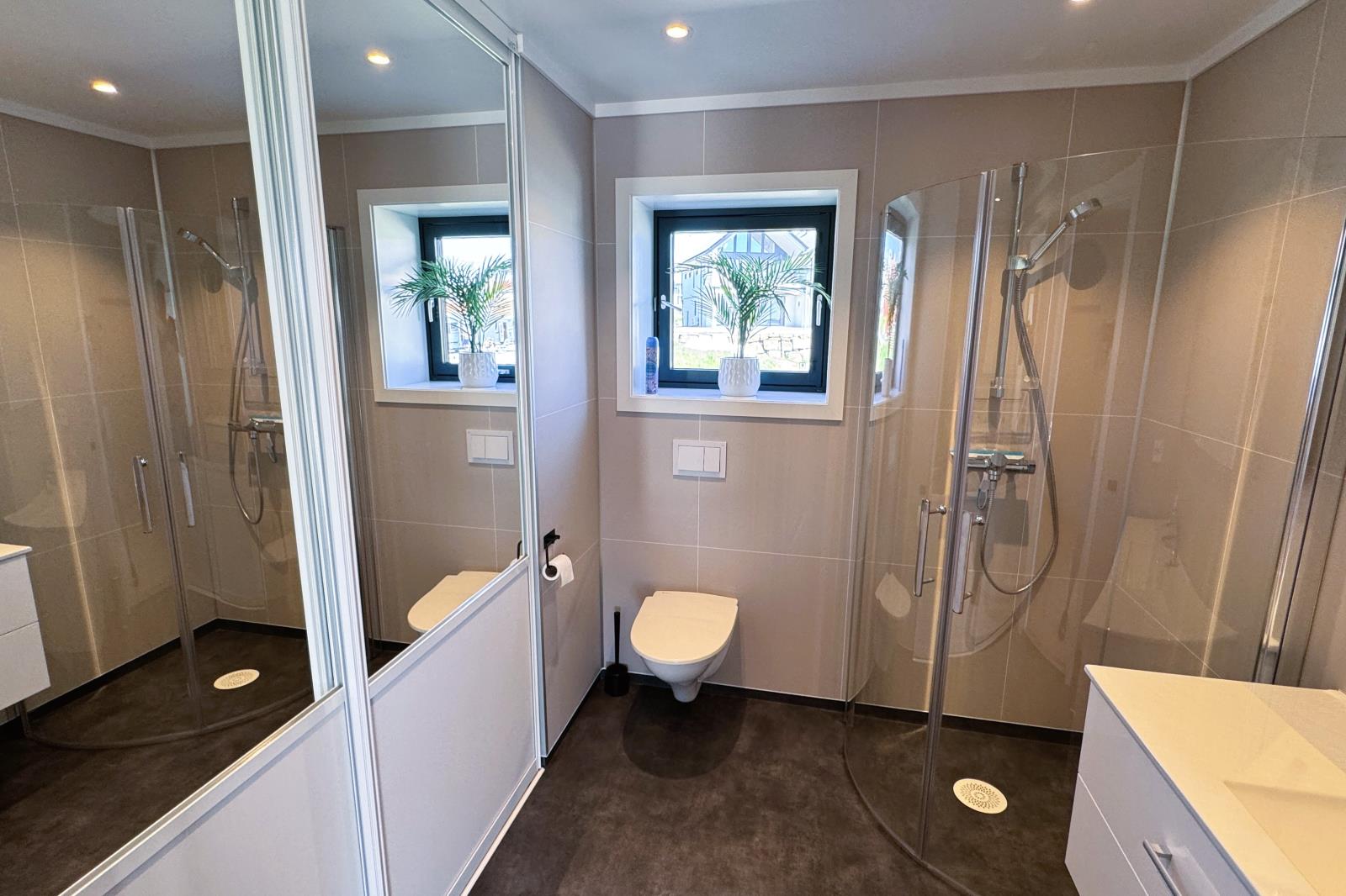 Dusch-Badezimmer 1 im EG