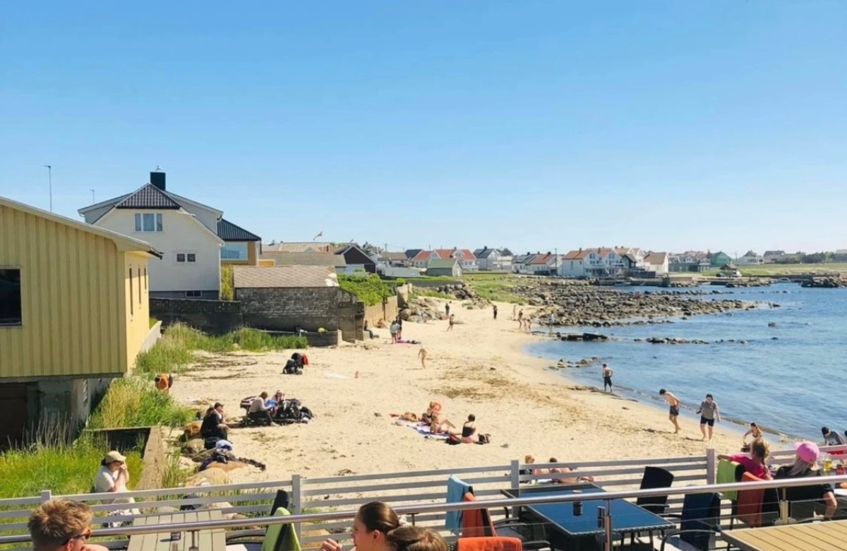 Nebenan, Bispen Badestrand