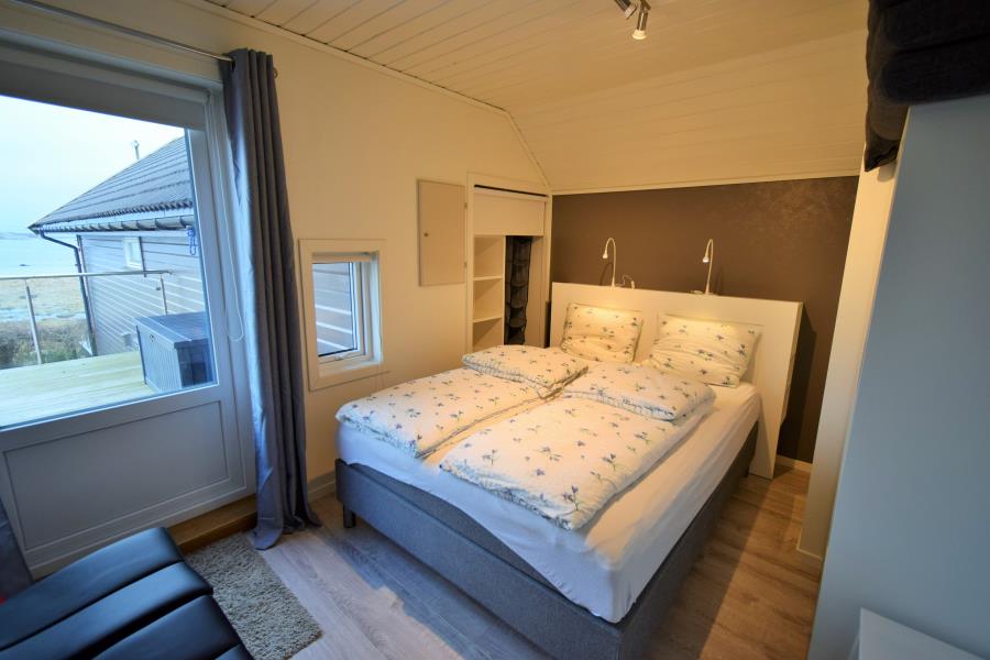 Schlafzimmer 1 mit Doppelbett