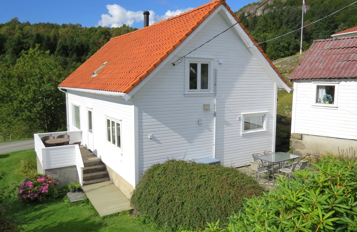 Ferienhaus Viga mit Bootshaus am Fjord